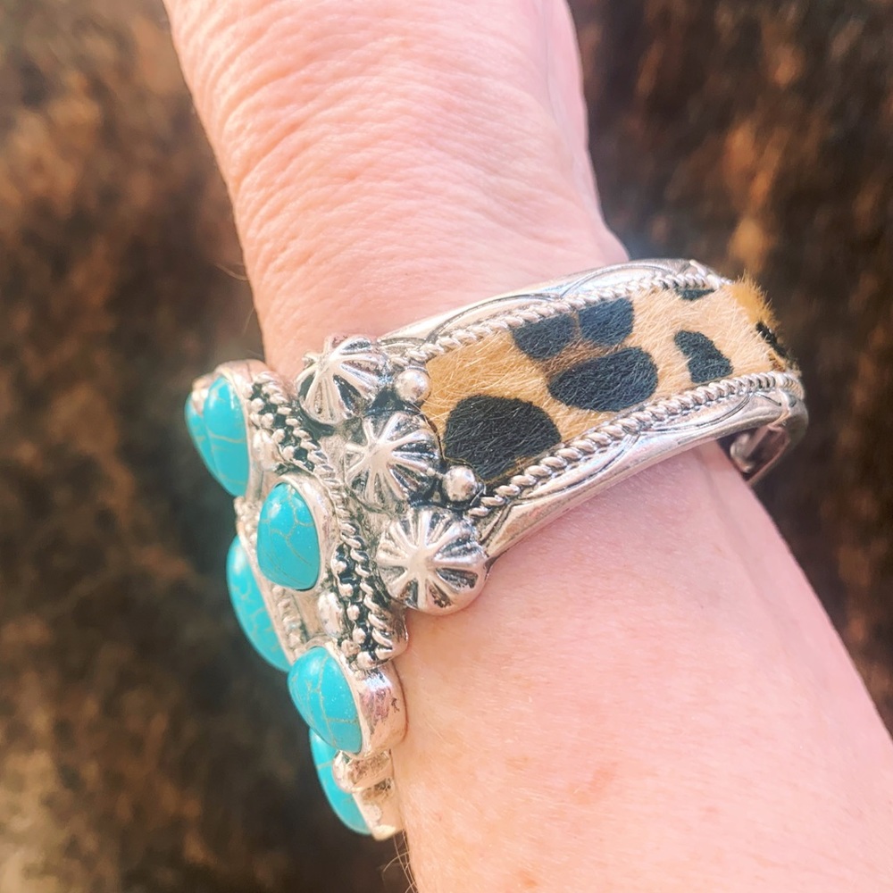RELISTED UNDER JEWELRY Western Navajo Concho and Leopard Band Bracelet - Picture 7 of 9